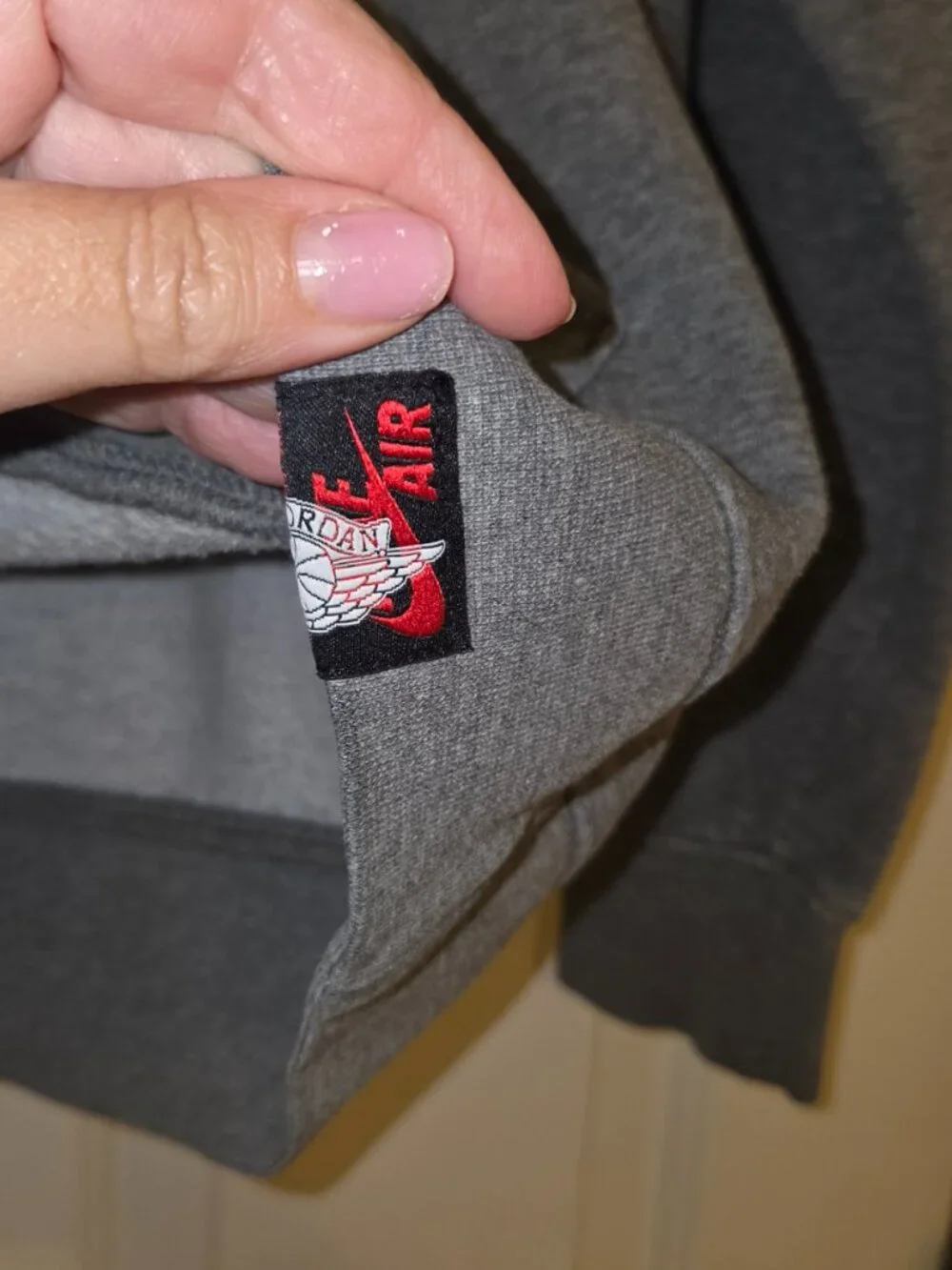 Air Jordan Boys Gray Hooded Sweatshirt, size YXL